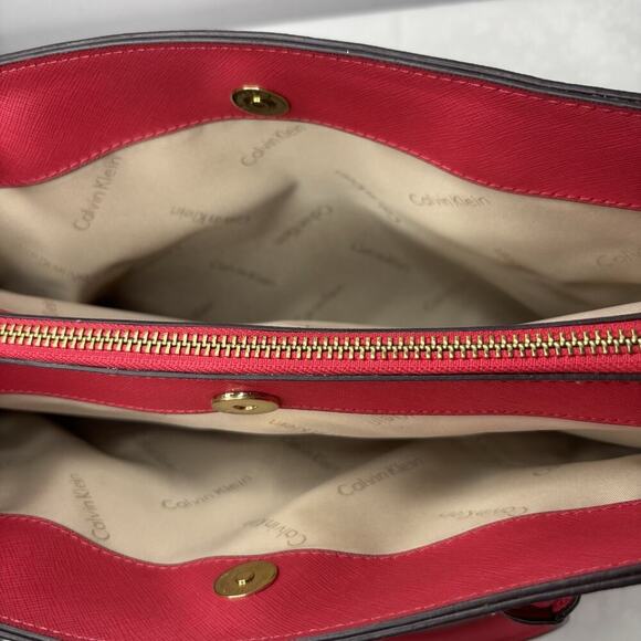 Calvin Klein Magenta Handbag - Picture 7 of 7